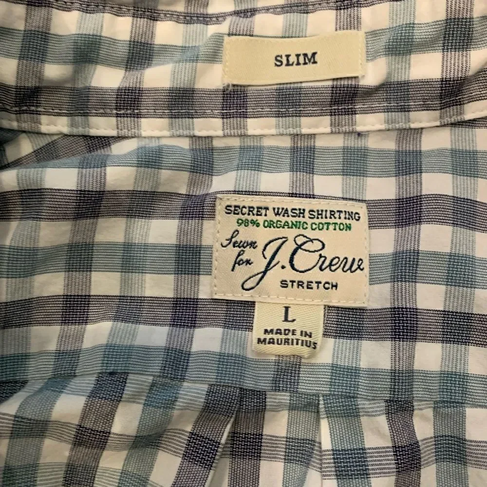 J. Crew Men’s Button Down Shirt.  Size: L.  Slim fit.  Extra buttons.